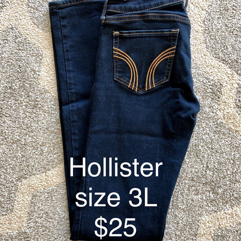 Hollister Skinny Jeans. Size 3L. Like new.